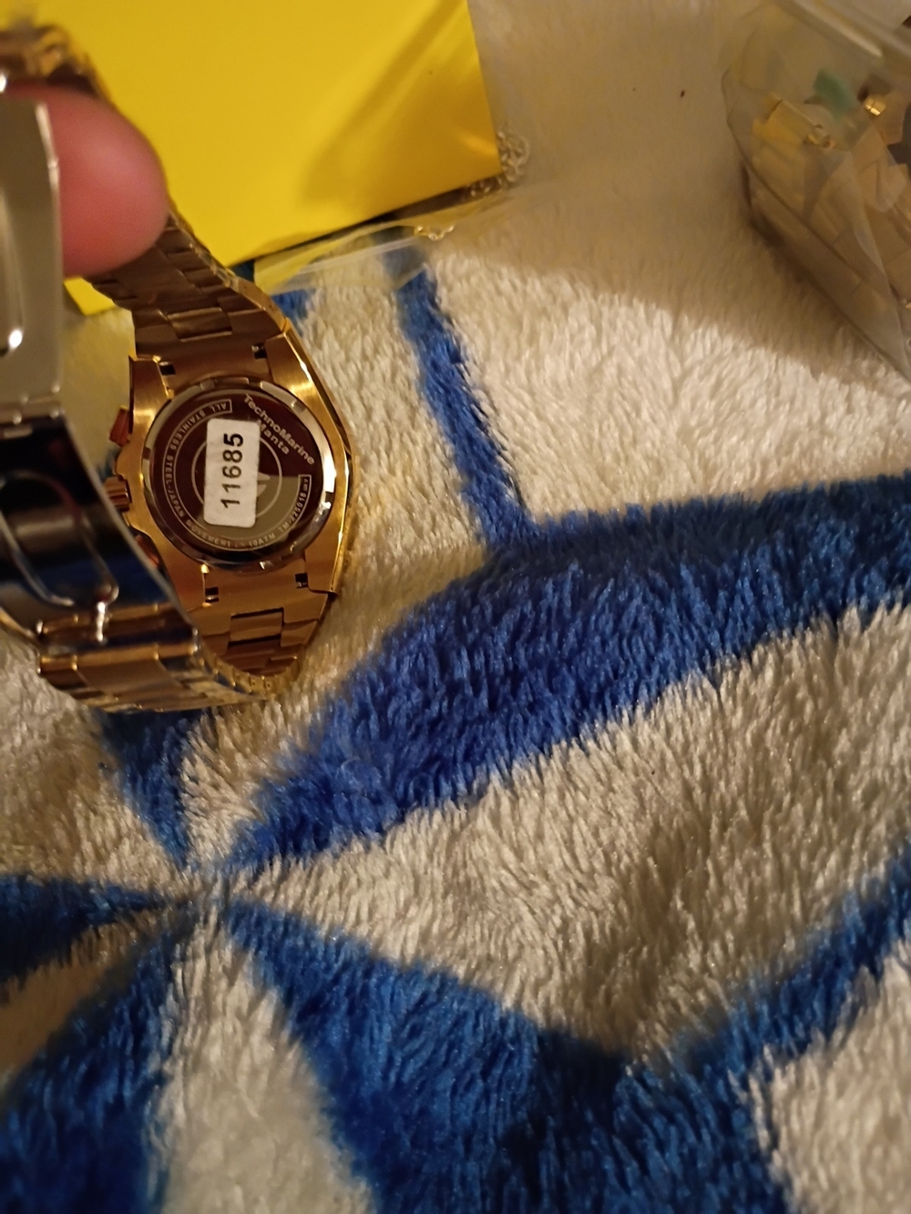 Invicta Gold Tone Chronograph Men's Watch - Picture 4 of 6